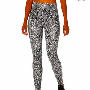 Spanx Faux Leather Snakeskin Leggings Large NWT